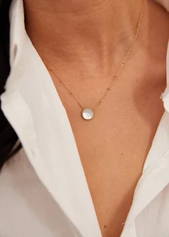 Collier Isis