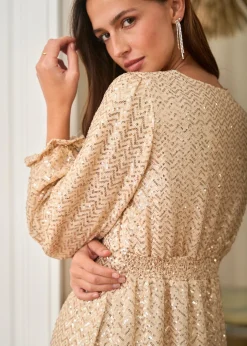 Robe Maé
